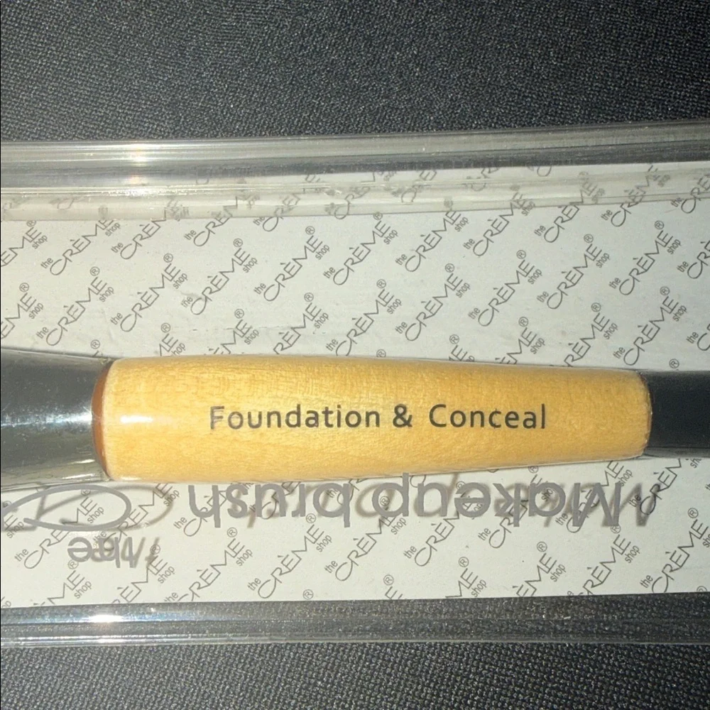 4 The Crème Shop Makeup Brushes